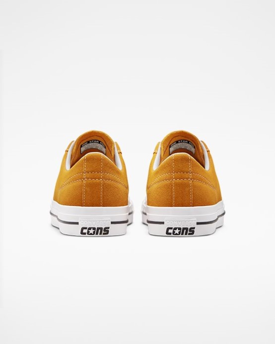 Zlaté Slnečné Hodiny/biela/čierna One Star Pro Sezónna Farba Low Top Converse