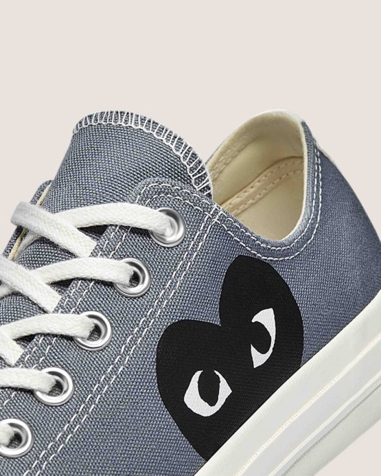 Oceľovo Sivá/egret/čierna Converse X Skľučovadlo Comme Des Garcons 70 Play Low Top